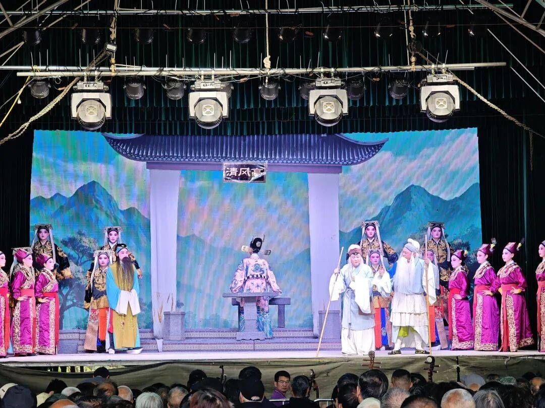 金华市婺城区红燕婺剧团演出