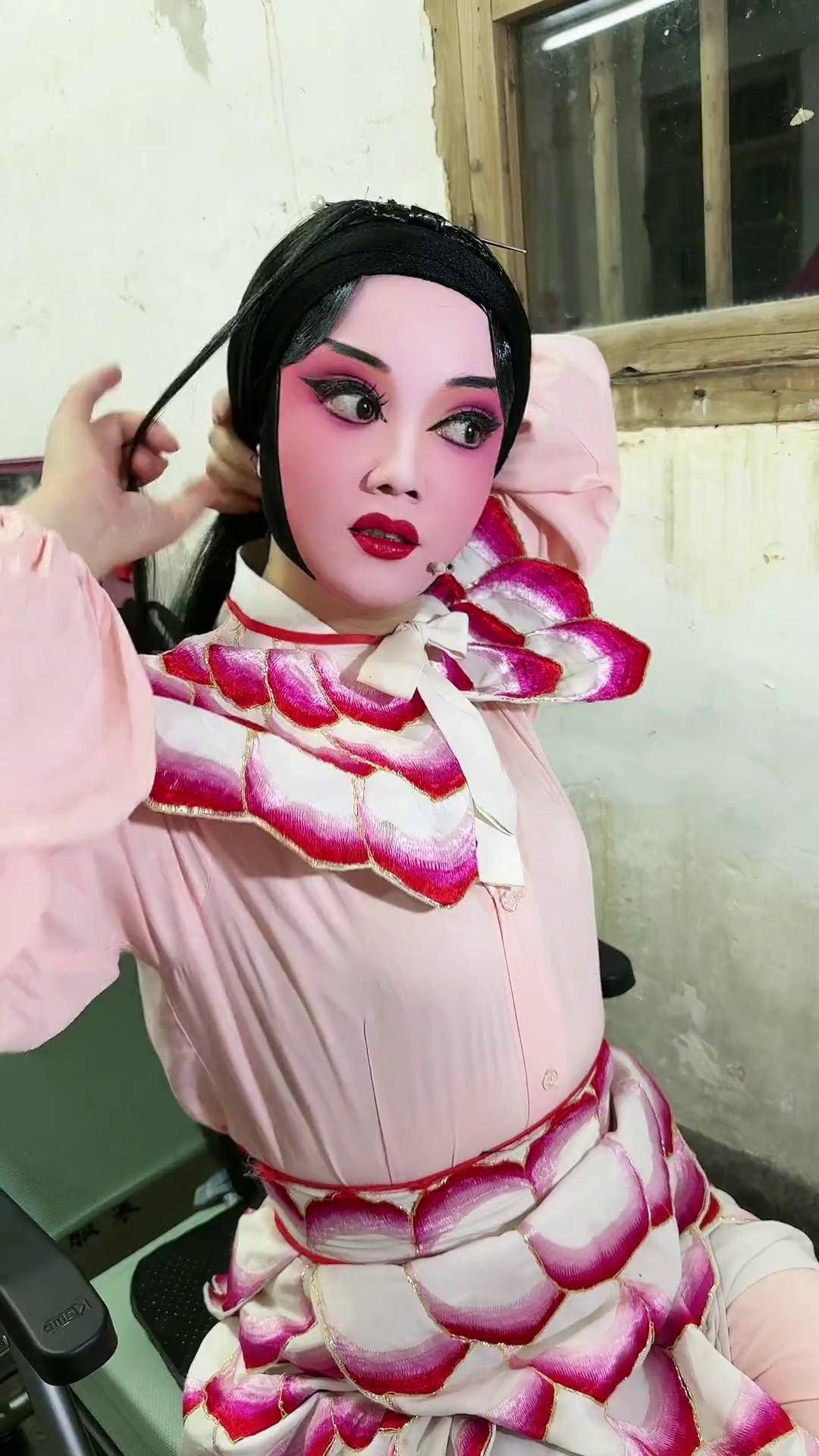 花旦上妆过程