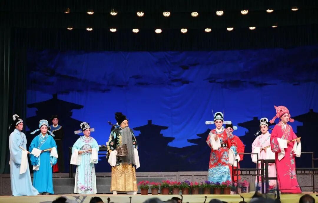 婺剧斗台演出