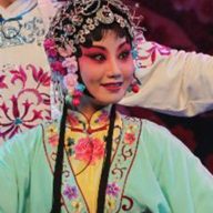 杨霞云